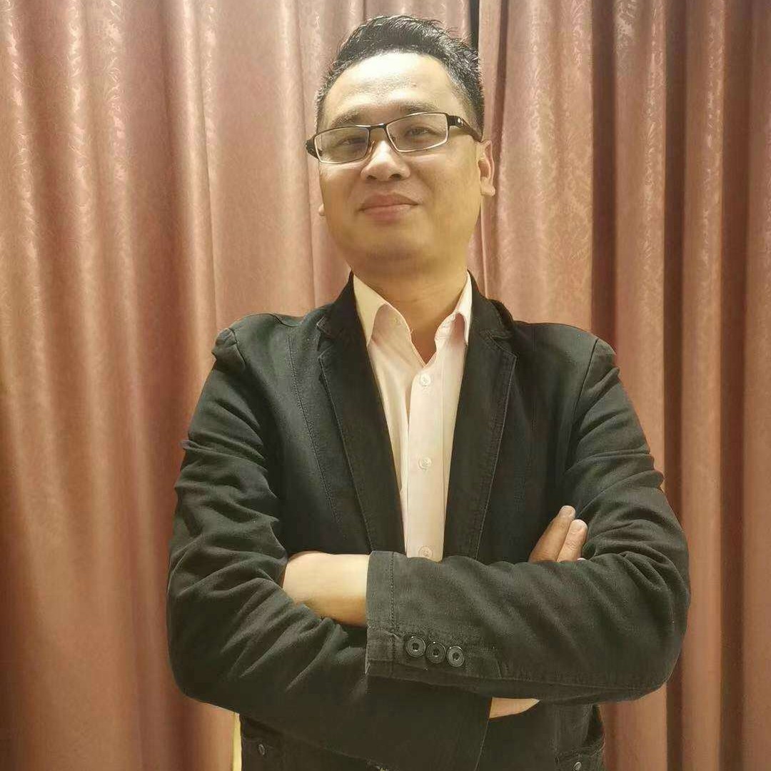 眼睛魁梧2002的照片
