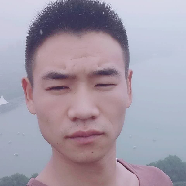 在等那个她的照片