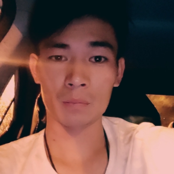煎蛋笑我们的的照片