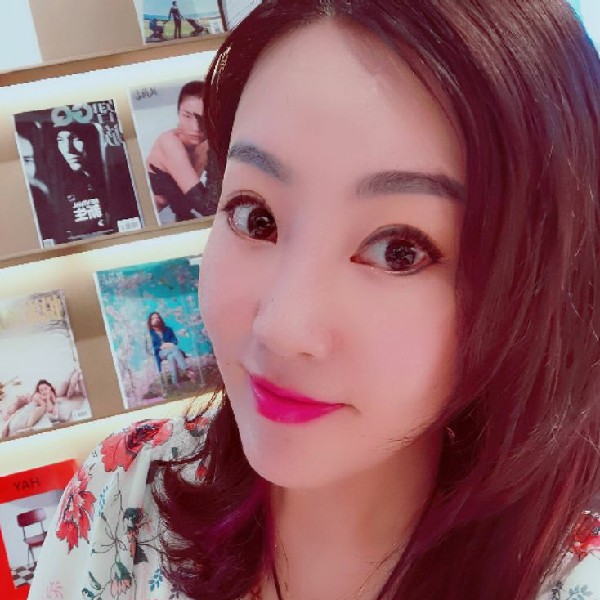 红玫瑰的照片