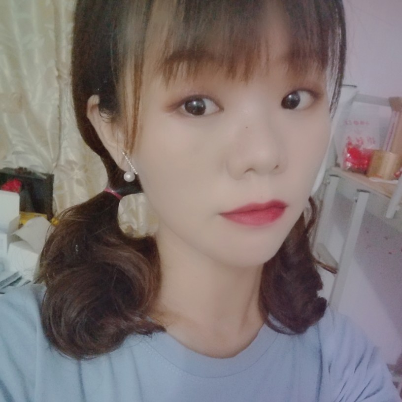 大胆深拥晨阳的照片