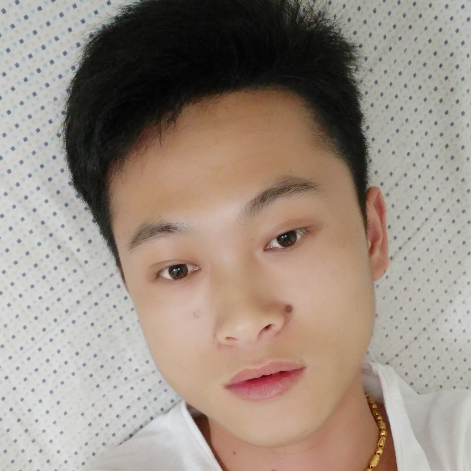 鹏，，，的照片