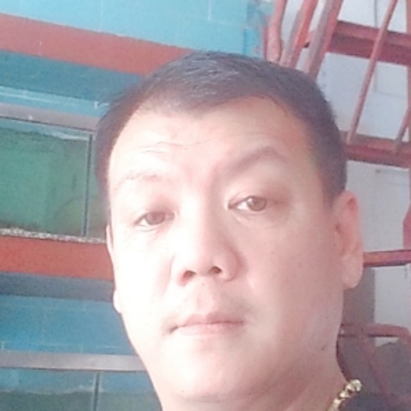 花魂蹙眉激昂的照片