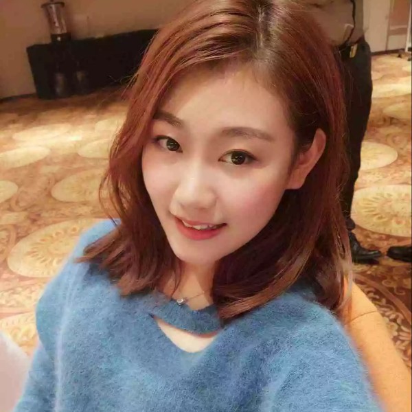 锦瑟沉默的照片