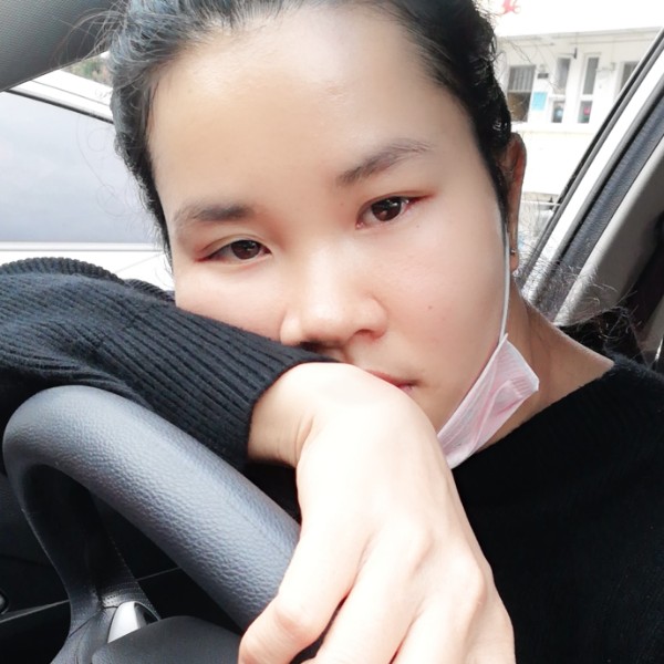 一个女疯子的照片