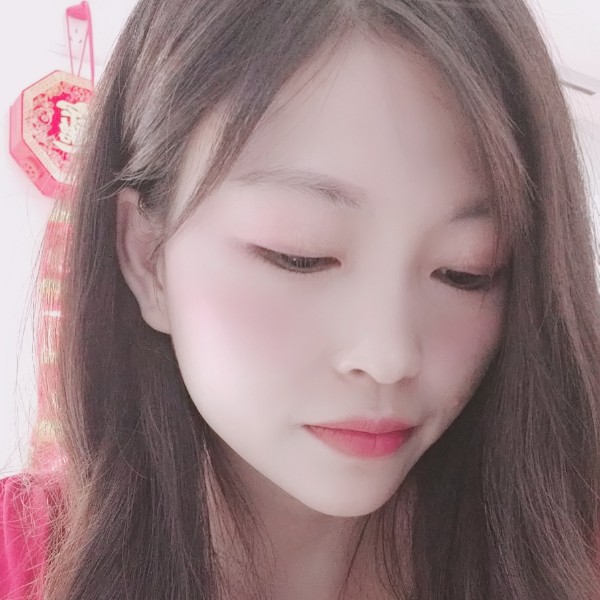 妮妮可爱的照片