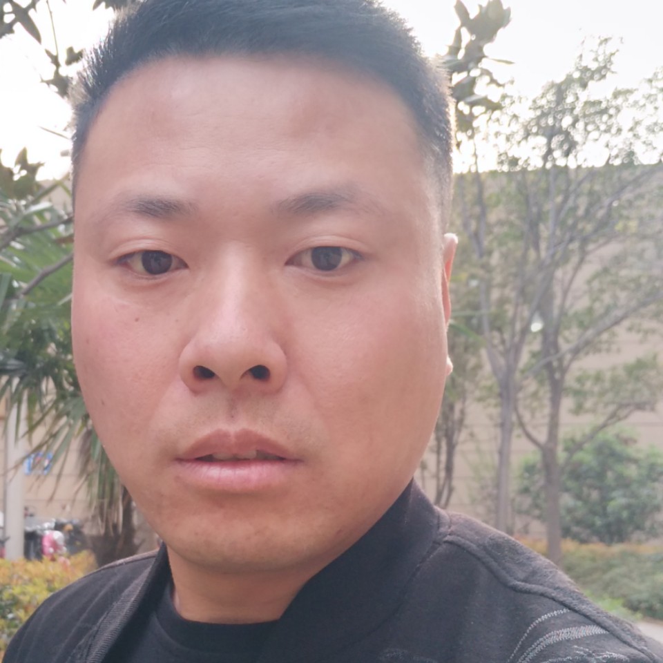 帅气与小懒虫的照片