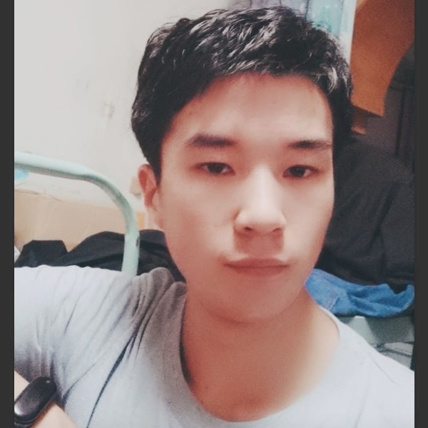 清曲向默默的照片
