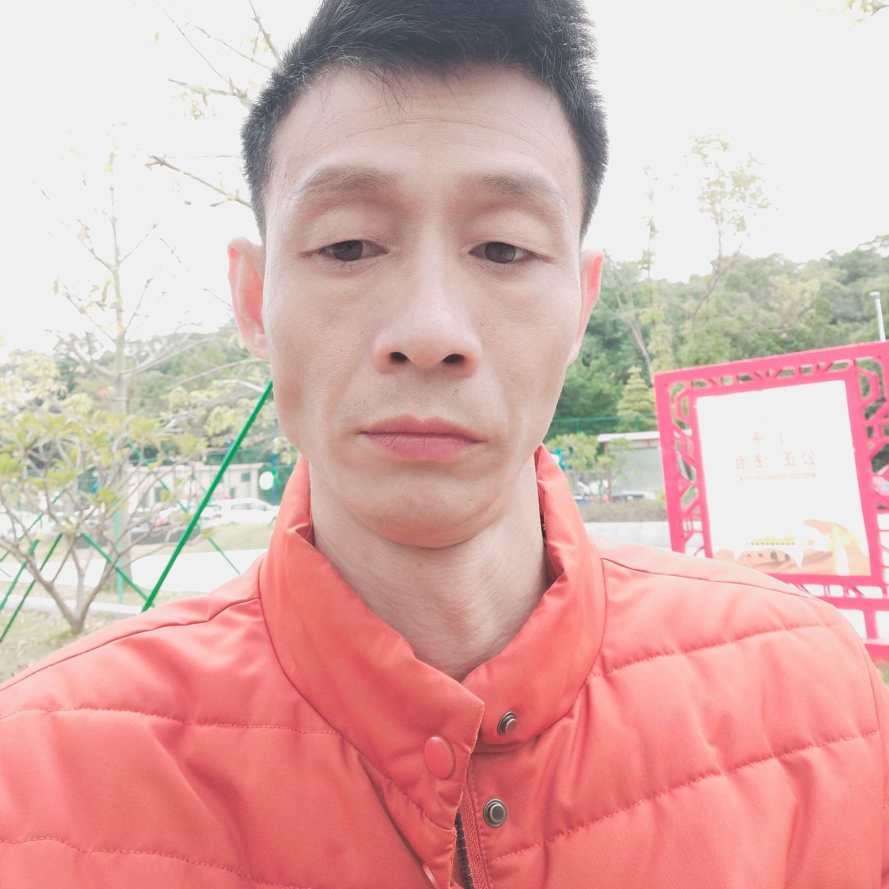 专注保卫天空的照片