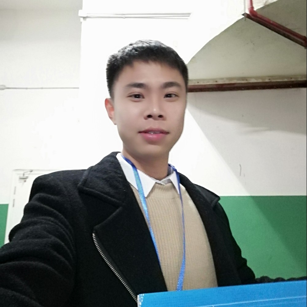 雷圣洋的照片