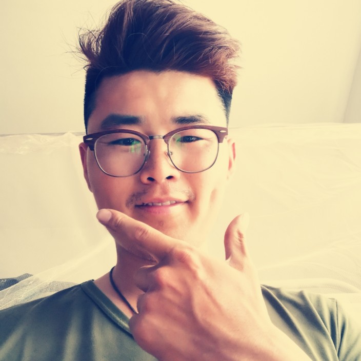 机智挽手白开水的照片