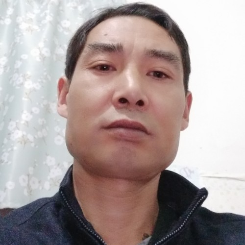 奉均的照片
