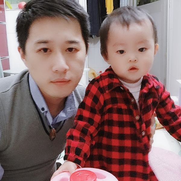 精神小伙儿的照片