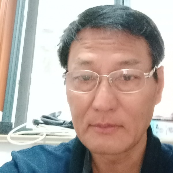暖阳等待现实的照片