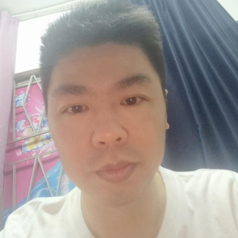 小熊猫想人陪的照片