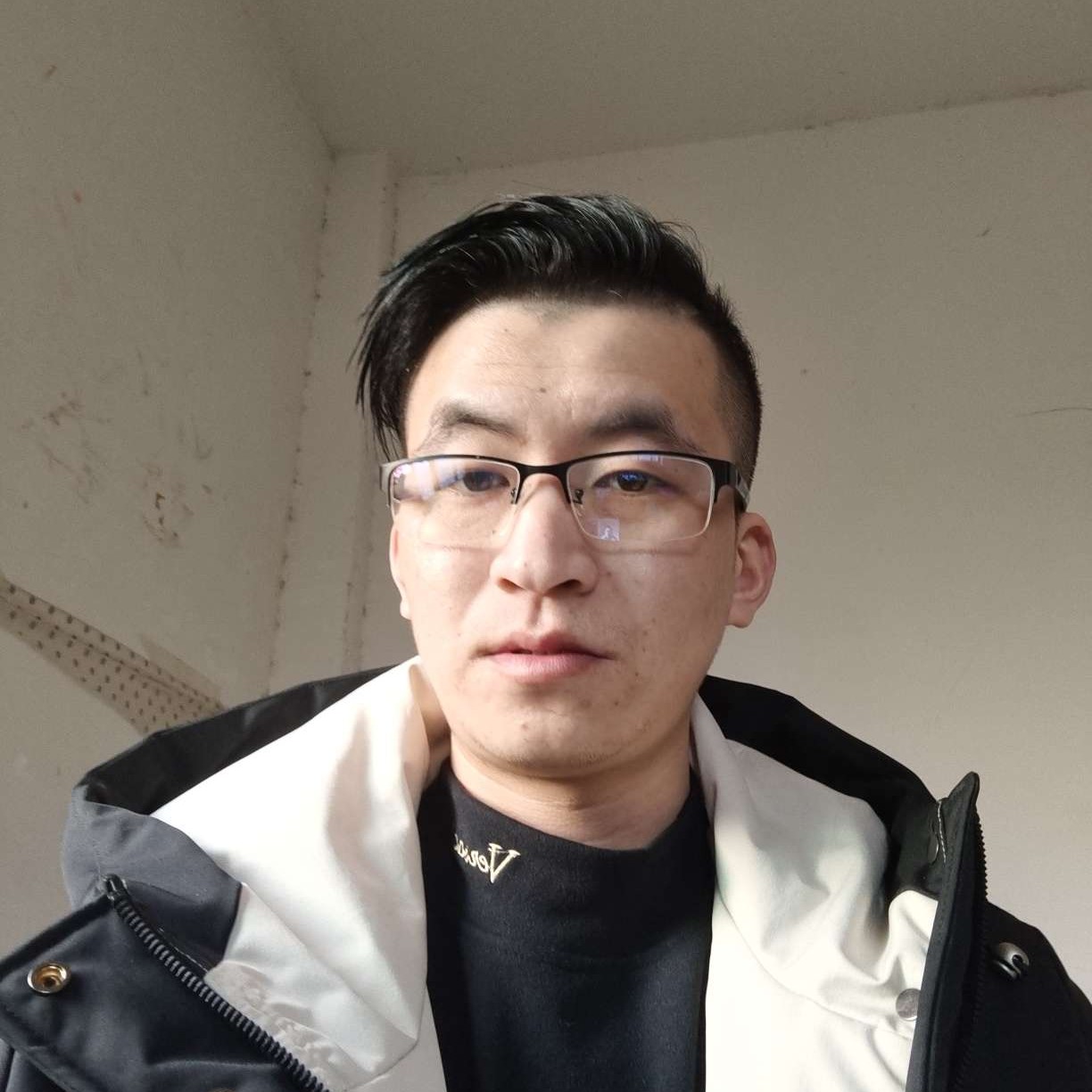 凉面泪了明媚的照片