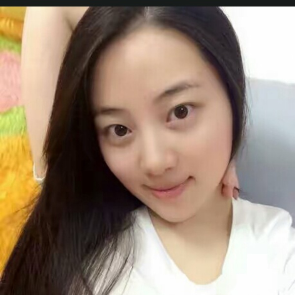 小兔子苹果的照片