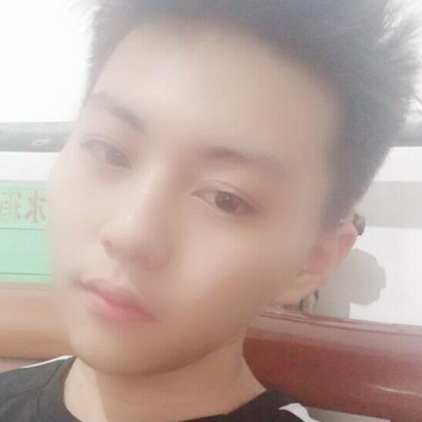 小狗佩琪的照片
