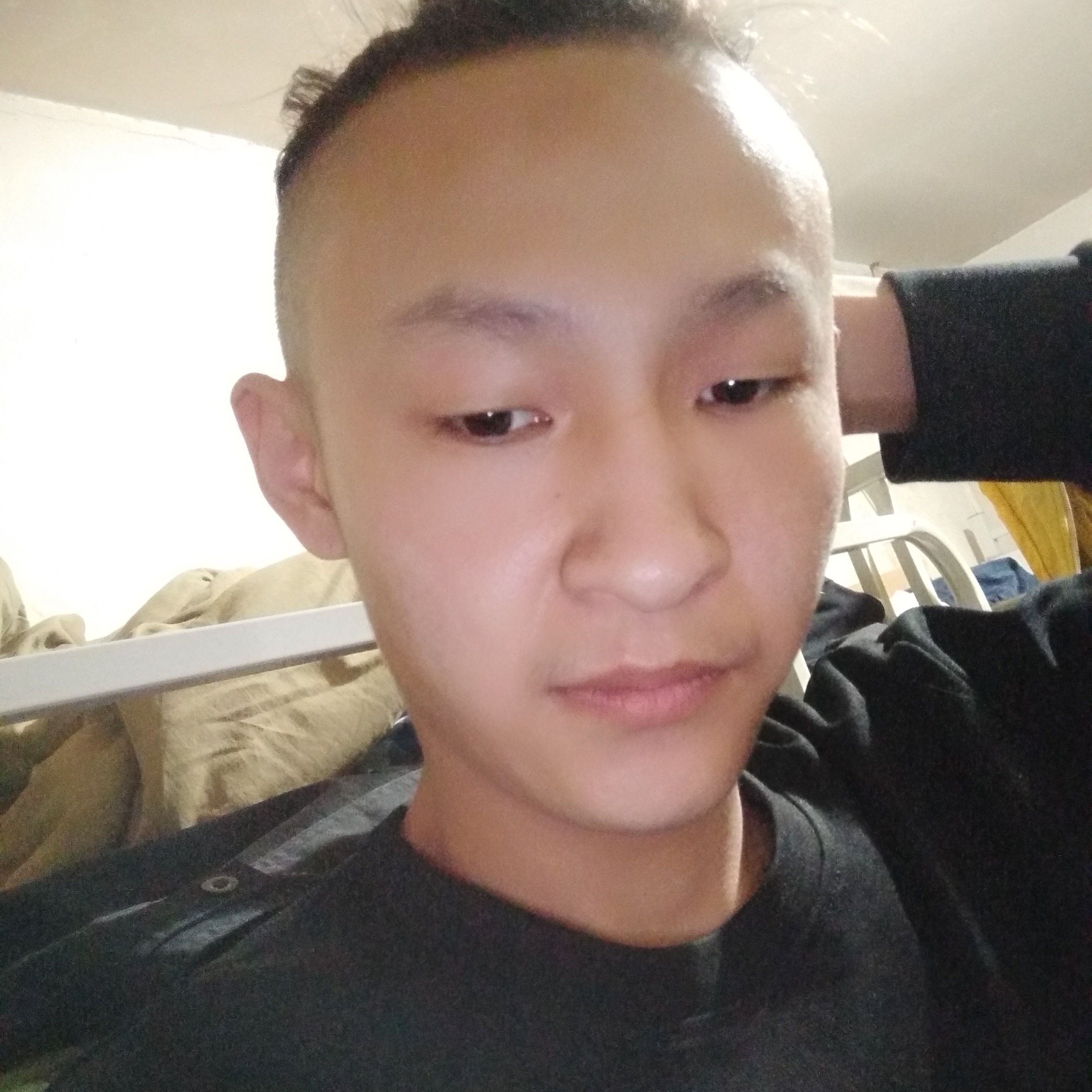 苗条凝眸善良的照片