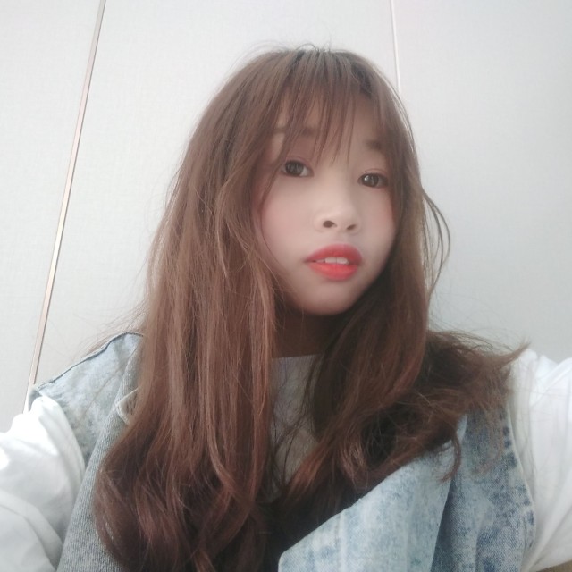 温柔闻纸鹤的照片