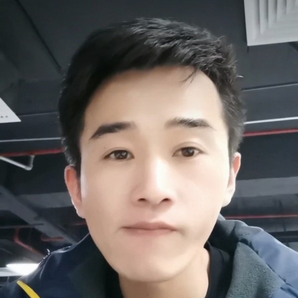 缱绻现代的照片