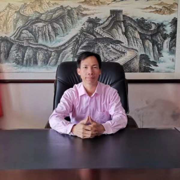 劉兵的照片
