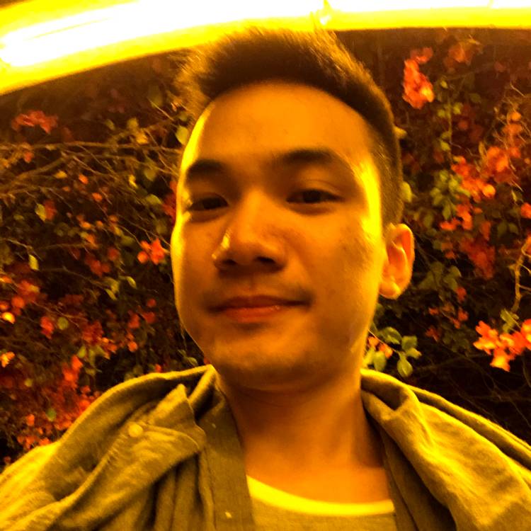 背包漫步善良的照片