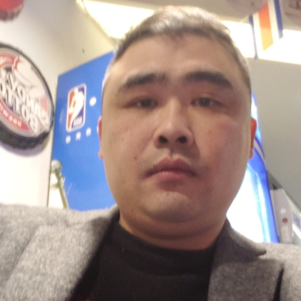 把孤独当做晚餐的照片