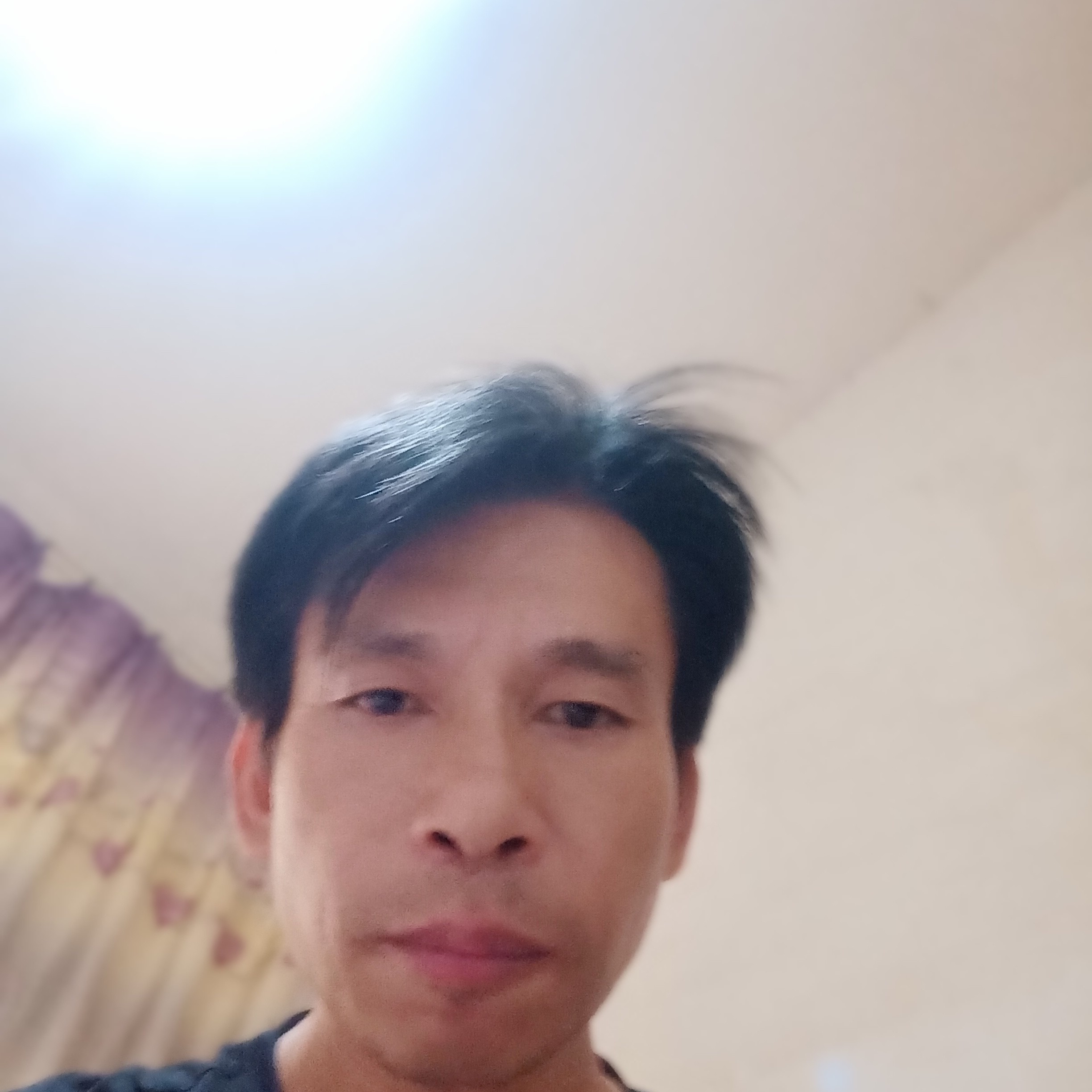 苗条能干的照片