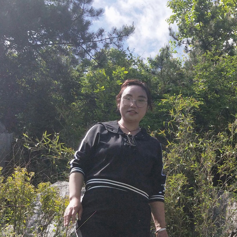 易言楠尽的照片