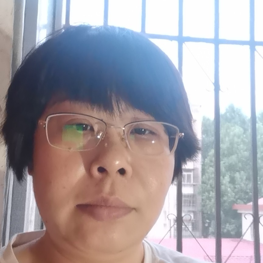 若溪听话的照片