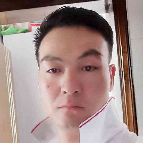 洛尘迷茫的照片