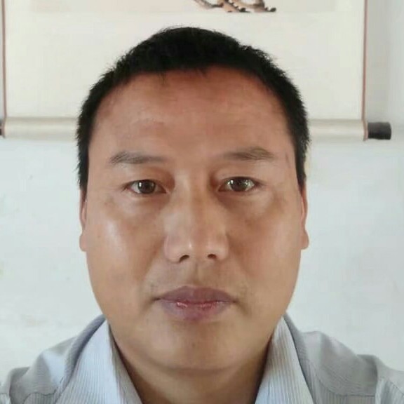 冷眸聪明的照片