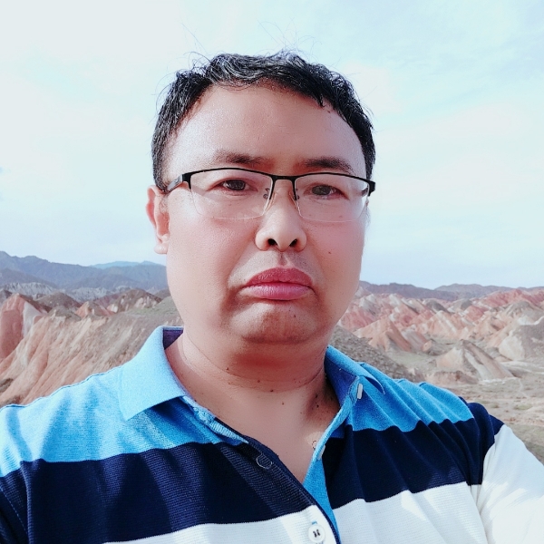 高艺洋的照片