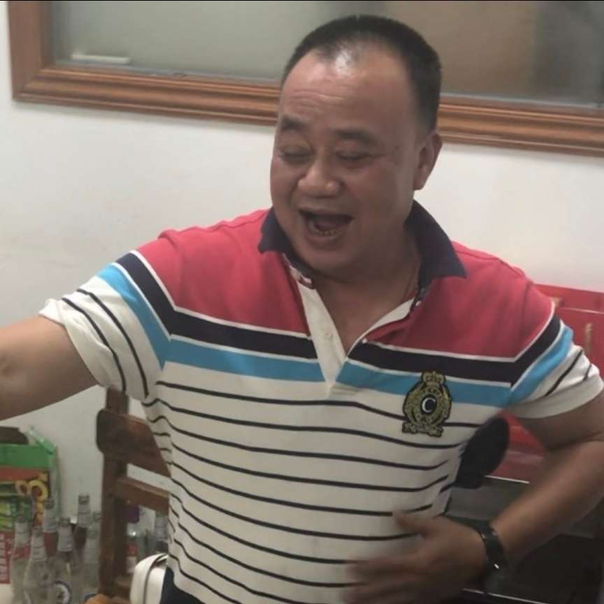 高高爱恋茉莉的照片