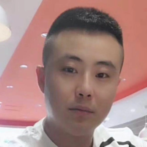 青衫敏感的照片
