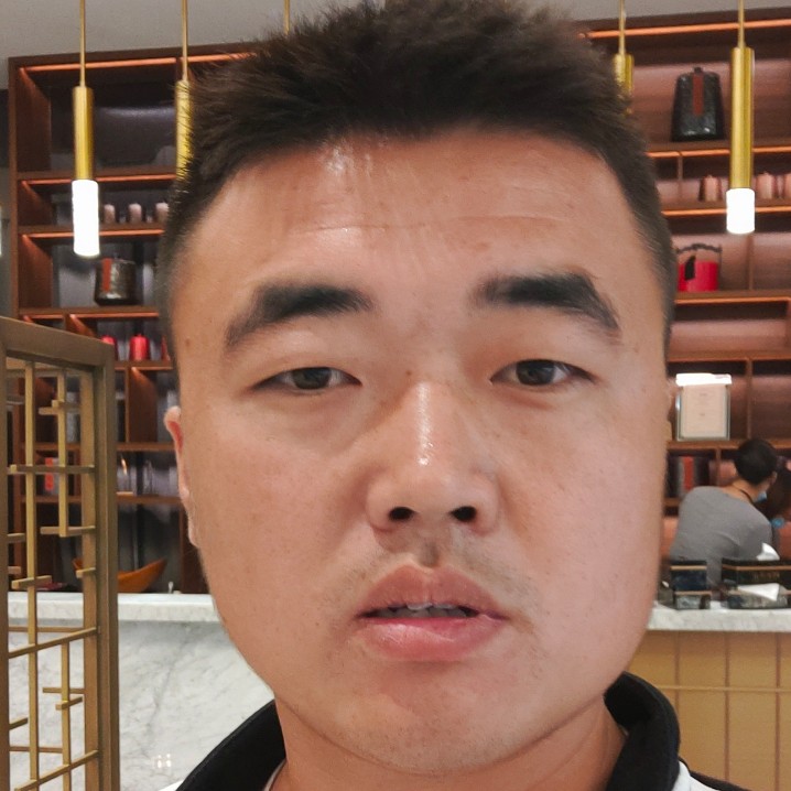 笨笨与摩托的照片