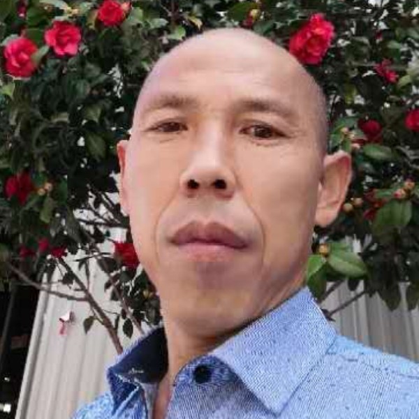 工程大哥的照片