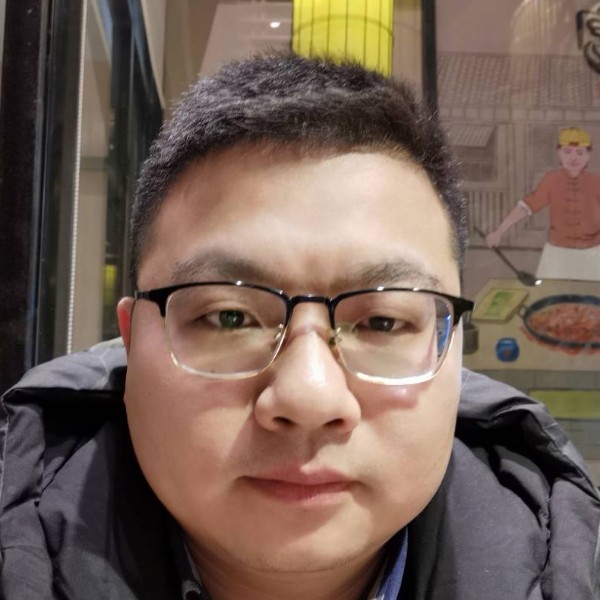 焦虑的胖子的照片