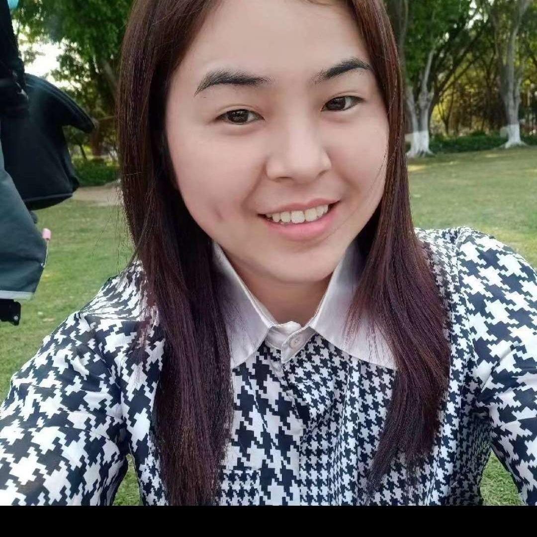 飘逸漫步眼神的照片