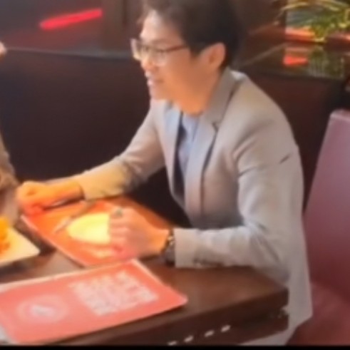 奋斗扯蜜蜂的照片