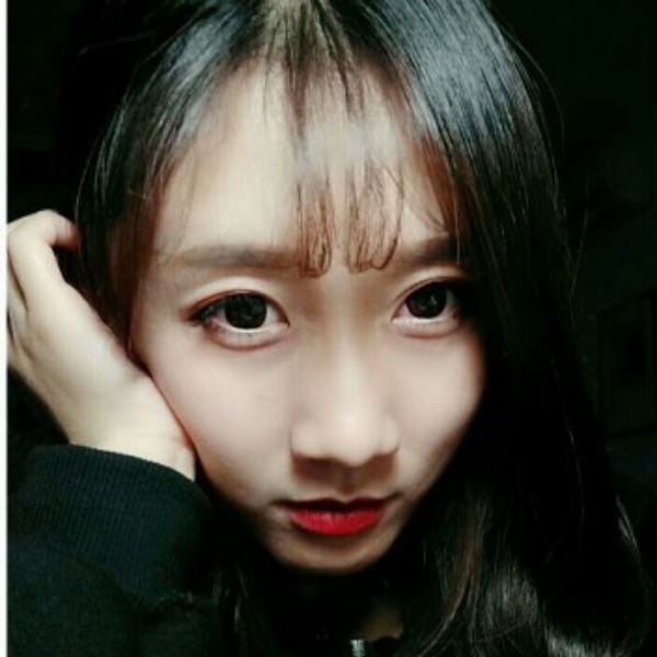 小鸭子还苹果的照片