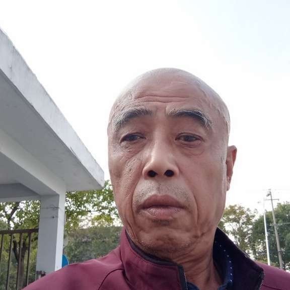 老迟到苦恋星雨的照片