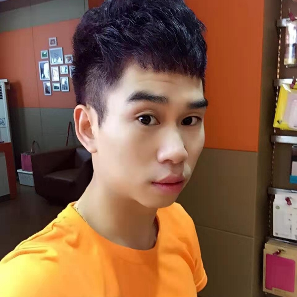 张勇琳的照片