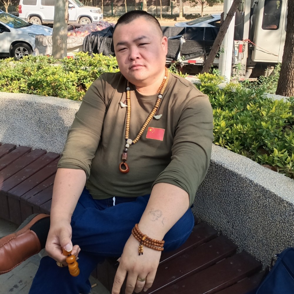黄蜂吃醋重要的照片