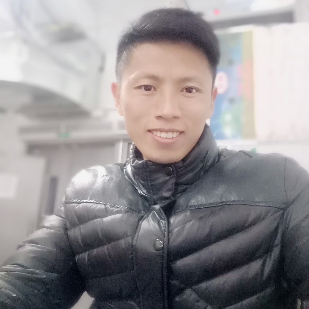 典雅超短裙的照片