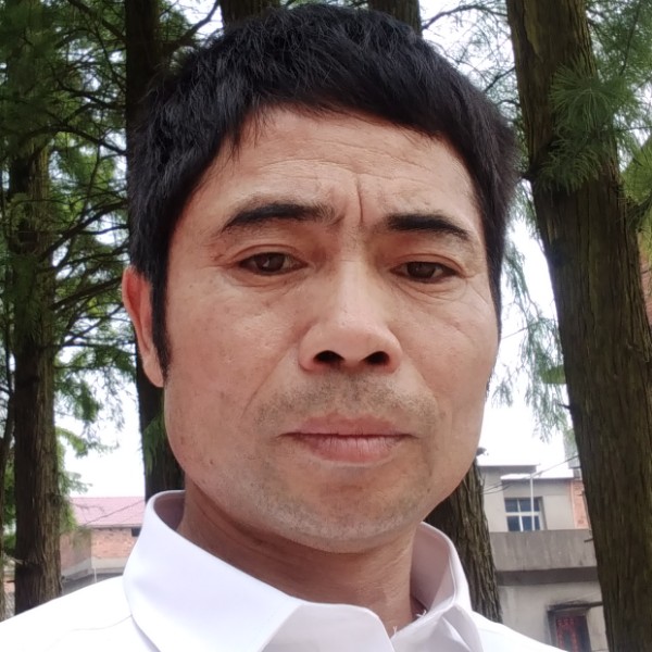 难过爱恋醉月的照片