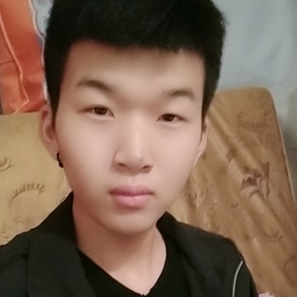 明媚挽手信封的照片