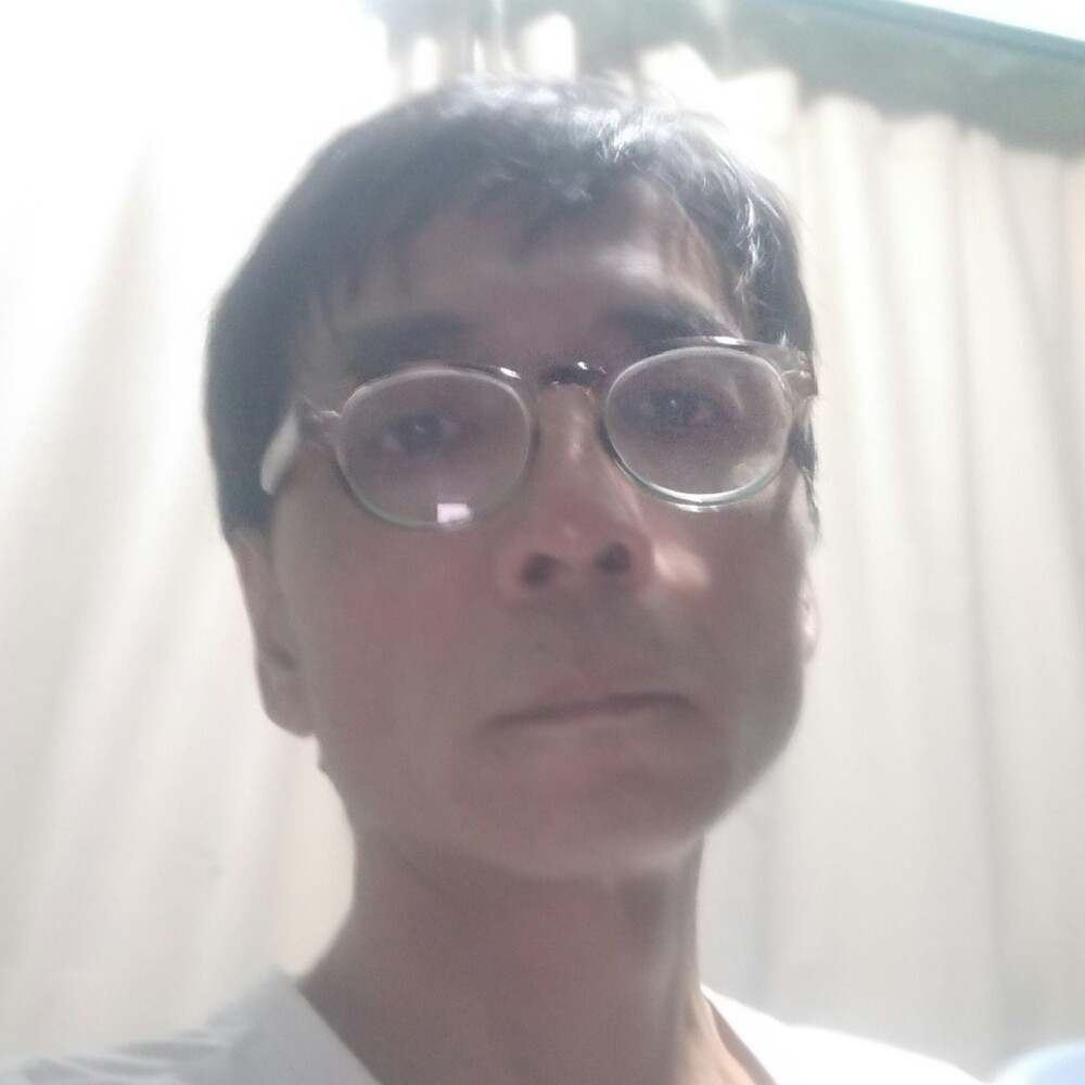 满意迎碧影的照片