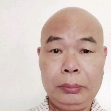 冷风挽手陶醉的照片